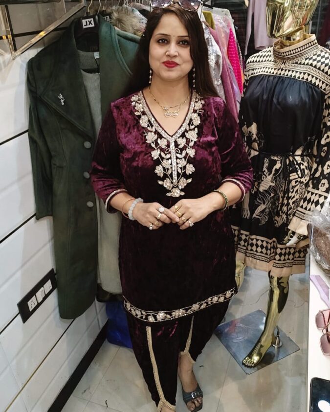 Velvet cordset