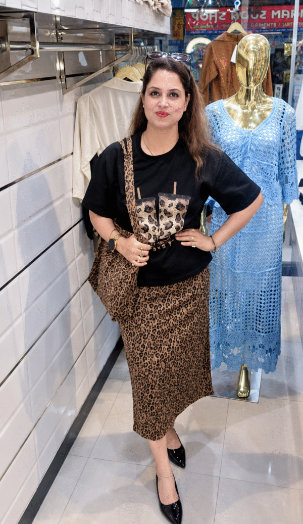 Viral  Skirt Cord-Set With Bag